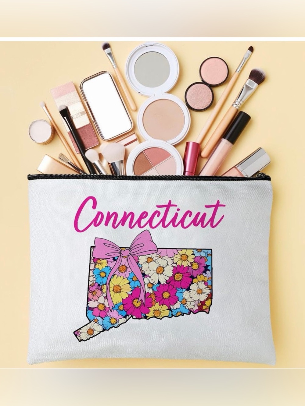 ✴️New✴️”Connecticut” Floral Canvas Makeup Pouch